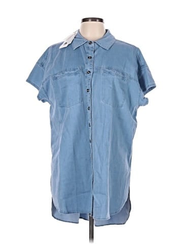 Universal Standard Short Sleeve Button-Down Shirt (view 1)