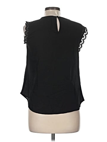 Blu Pepper Sleeveless Blouse (view 2)