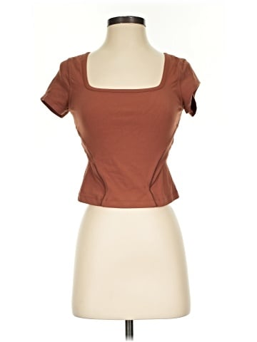 Lululemon Athletica Short Sleeve T-Shirt (view 1)