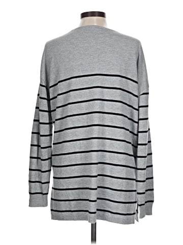 Old Navy Pullover Sweater (view 2)