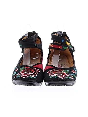 Unbranded Flats (view 2)