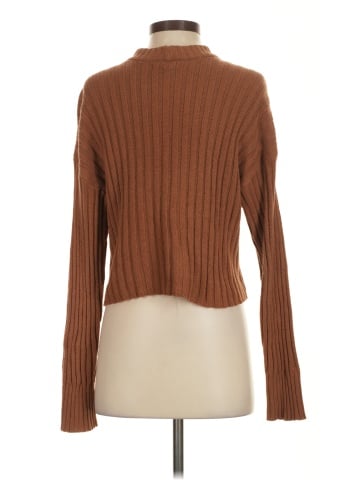 American Eagle Outfitters Pullover Sweater (view 2)