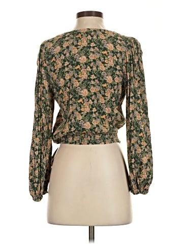 American Eagle Outfitters 3/4 Sleeve Blouse (view 2)