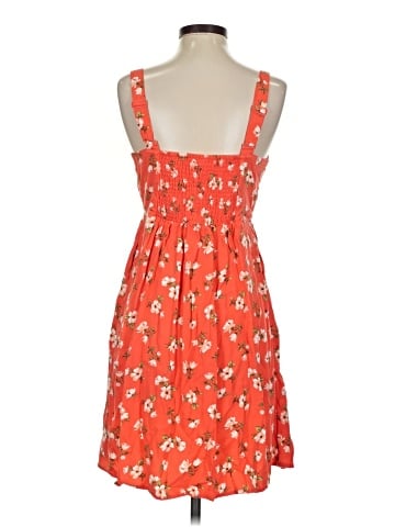 Old Navy Casual Dress (view 2)
