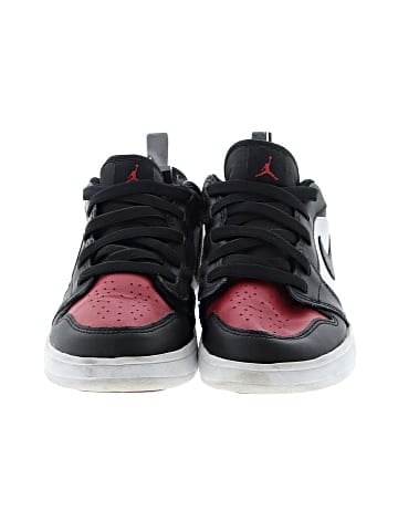 Air Jordan Sneakers (view 2)
