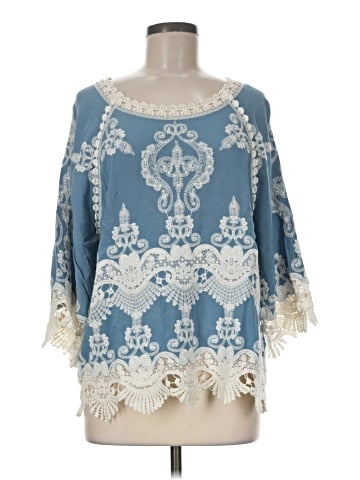 North Style 3/4 Sleeve Blouse (view 1)