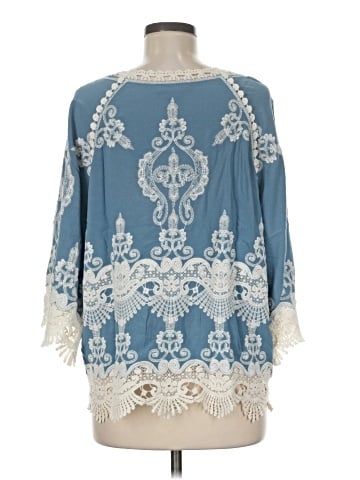 North Style 3/4 Sleeve Blouse (view 2)