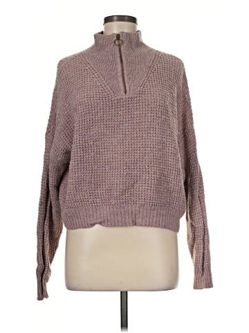 American Eagle Outfitters Pullover Sweater (view 1)