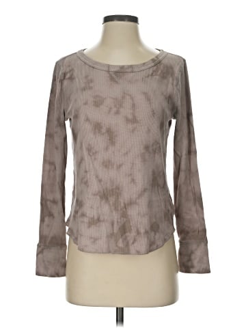 Gap Long Sleeve T-Shirt (view 1)