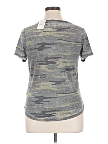 Socialite Short Sleeve T-Shirt (view 2)