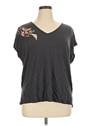 Torrid Short Sleeve T-Shirt (view 1)