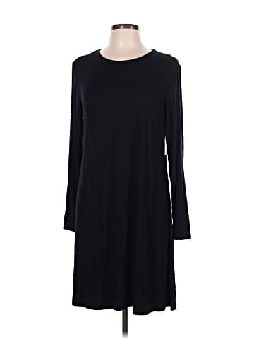 Old Navy Casual Dress (view 1)