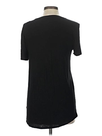 Gap Short Sleeve T-Shirt (view 2)