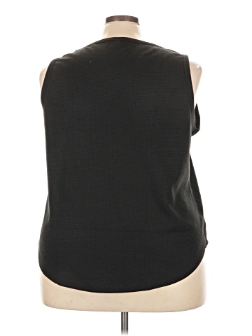 Shein Curve Sleeveless T-Shirt (view 2)