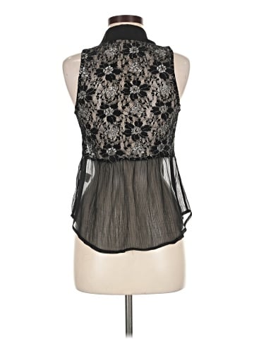 Kirra Sleeveless Blouse (view 2)
