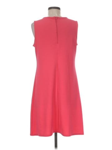 Croft & Barrow Casual Dress (view 2)