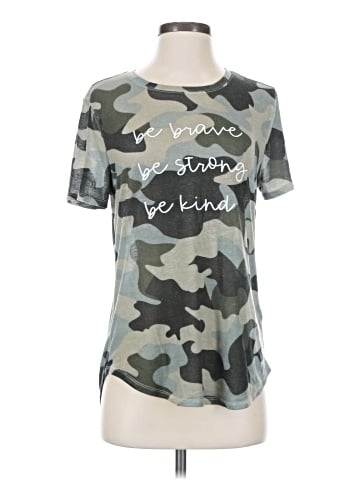 Maurices Short Sleeve T-Shirt (view 1)