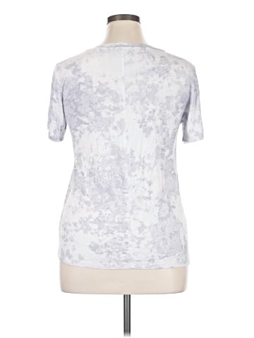 Socialite Short Sleeve T-Shirt (view 2)