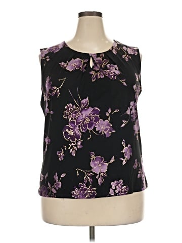 Black Label by Evan Picone Sleeveless T-Shirt (view 1)