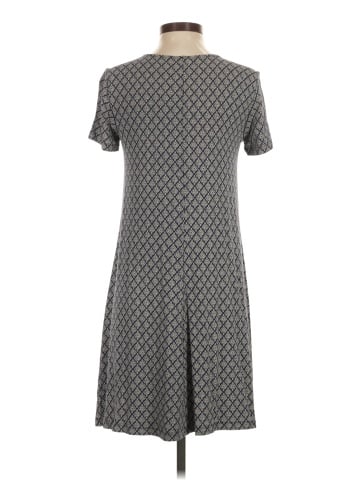 Old Navy Casual Dress (view 2)