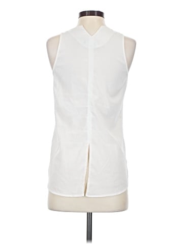 Trouve Sleeveless Blouse (view 2)
