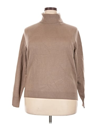 Uniqlo Turtleneck Sweater (view 1)