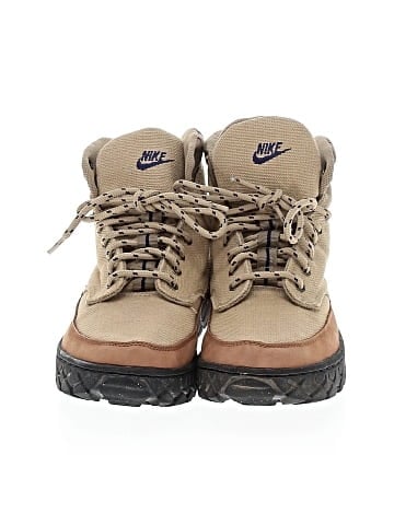 Nike Ankle Boots (view 2)