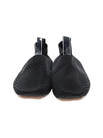 Unbranded Flats (view 2)