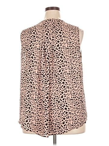 41Hawthorn Sleeveless Blouse (view 2)