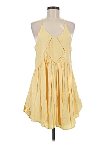 Romeo & Juliet Couture Casual Dress (view 1)