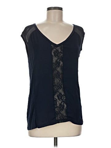The Limited Short Sleeve Top (view 1)