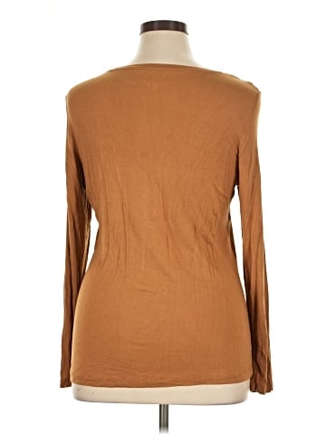 Tahari Long Sleeve T-Shirt (view 2)