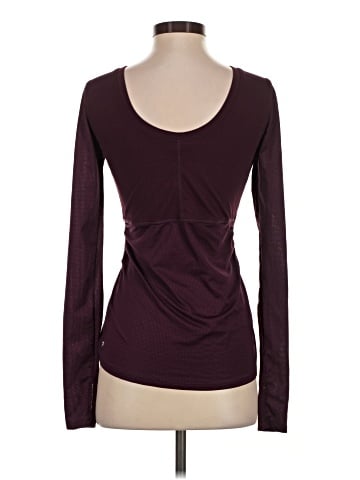 Fabletics Long Sleeve T-Shirt (view 2)