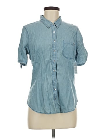 Guess Short Sleeve Button-Down Shirt (view 1)
