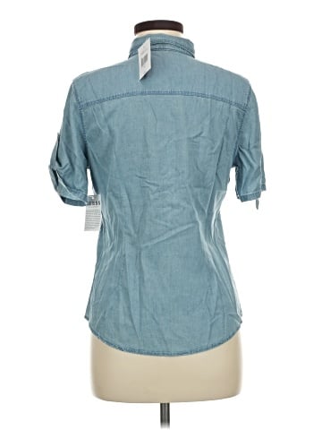 Guess Short Sleeve Button-Down Shirt (view 2)