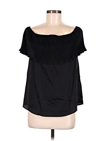 Socialite Short Sleeve Blouse (view 1)