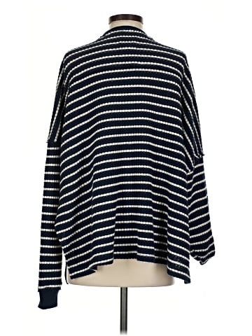 American Eagle Outfitters Pullover Sweater (view 2)