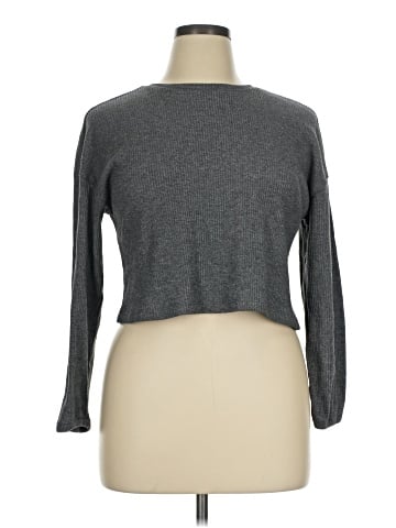 Old Navy 3/4 Sleeve T-Shirt (view 1)