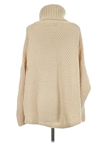 Doe & Rae Poncho (view 2)