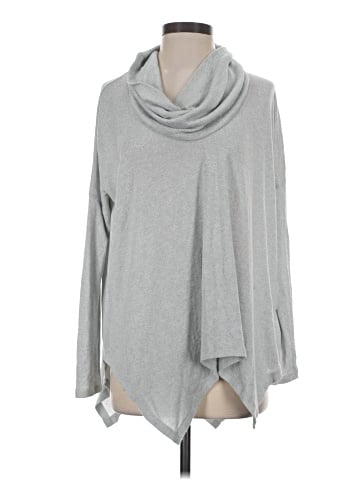 Express Outlet Poncho (view 1)