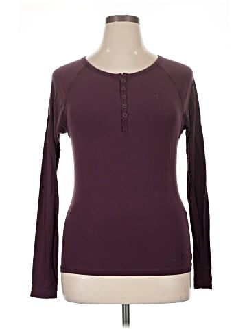 Under Armour Long Sleeve T-Shirt (view 1)