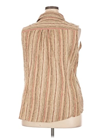 St. John's Bay Sleeveless Button-Down Shirt (view 2)