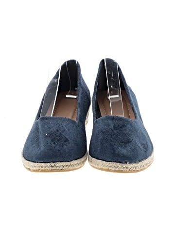 Unbranded Wedges (view 2)