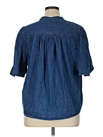 H&M Short Sleeve Button-Down Shirt (view 2)