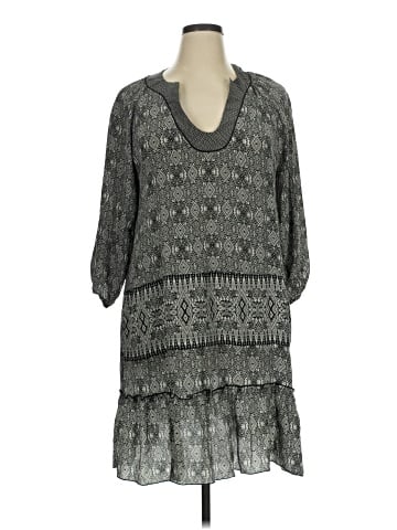 Tolani 3/4 Sleeve Blouse (view 1)