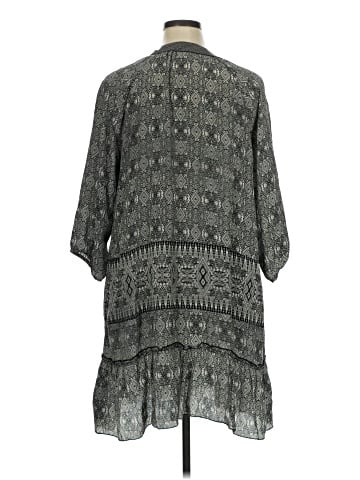 Tolani 3/4 Sleeve Blouse (view 2)