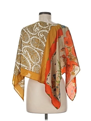 Tiny Poncho (view 2)