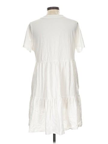 Old Navy Casual Dress (view 2)