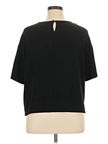Uniqlo Short Sleeve Top (view 2)