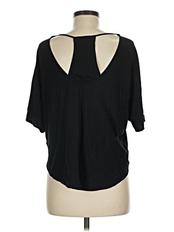 Express Outlet Short Sleeve Top (view 2)